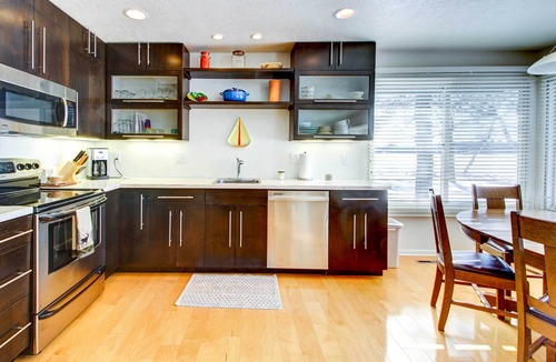 Walker Cabin | Lakefront Walker Home w/Boat Dock & Lift!