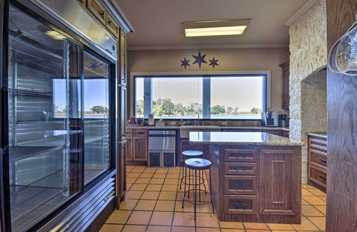 Lissie Villa | Lakefront Wallis Ranch w/Private Beach & Patio!
