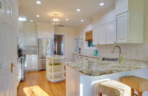 Winter Haven Cottage | Lakefront Winter Haven Retreat: Hot Tub & Patio!