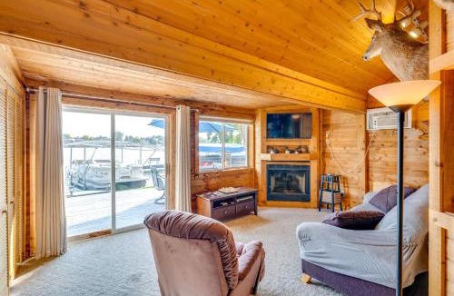 Maplewood House | Lakefront Wisconsin Escape w/Boat Dock & Kayaks!