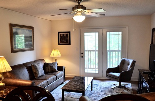 Keowee Condo | LAKEFRONT with Available Boat Dock + Trailer Spot-4 Bedroom 4 Bath Condo