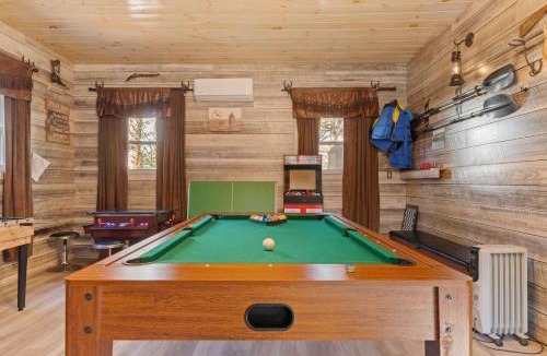 Briar Crest Woods Ski Chalet | Lakefront with Beach Game Room Fire-pit and More