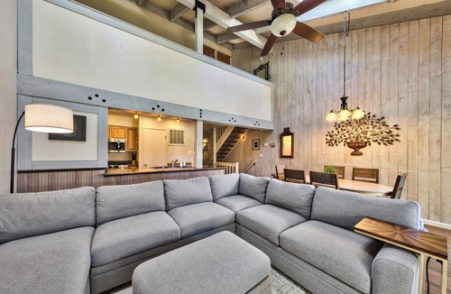 South Lake Tahoe House | Lakeland Village #481 - Family Footprints by the Lake-Sleeps 10