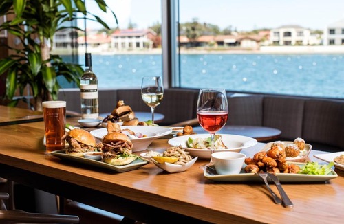 West Lakes Hotel | Lakes Hotel