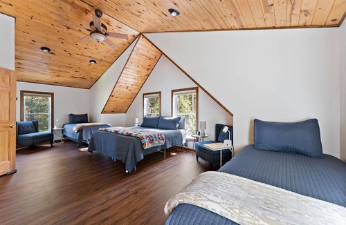 Brainerd Cabin | Lakeside: 4 Kings, Room4Groups, Hot Tub, Dock, Firewood