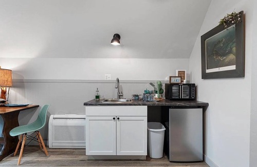 Shawano Cottage | Lakeside A-Frame Retreat on Shawano Lake Channel - 35 Minutes to Lambeau