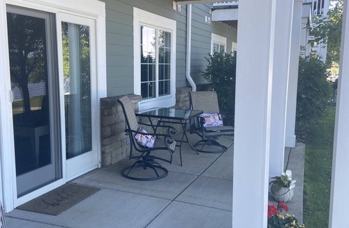 Cadillac Condo | Lakeside Condo 301