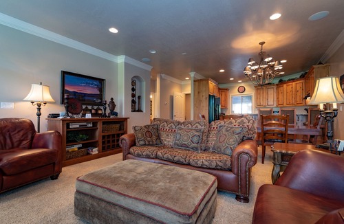 Ogden Condo | Lakeside Condo w/Private Hot Tub & Snowbasin Views