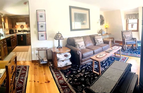 Meredith Cottage | Lakeside Cottage Escape Near Lake Winnipesaukee, New Hampshire