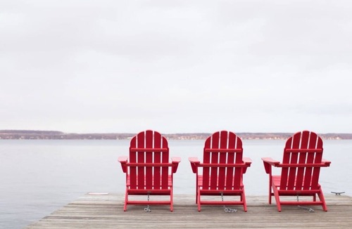 Geneva House | Lakeside Cottage w/Fire Pit & Kayaks