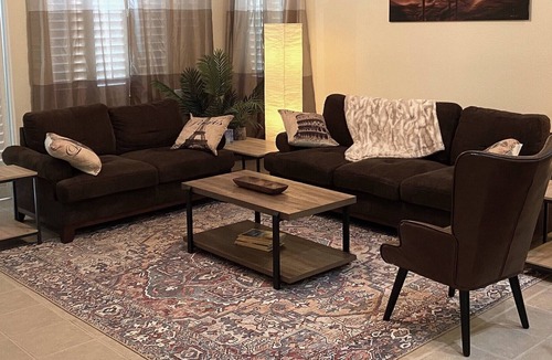 Westlake House | Lakeside Executive Oasis for the Weary Road Warrior