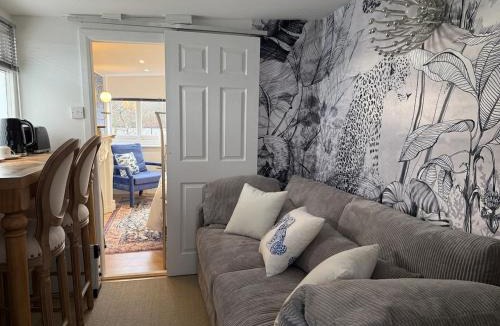 West Hendon House | Lakeside Haven