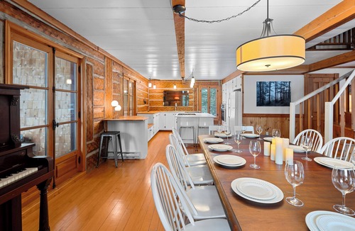 Val Morin Ski Chalet | Lakeside Heritage Retreat - Petit Train du Nord at km 39 - Cedar Creek House