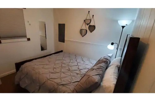 Stendal Cottage | Lakeside Home near Santa Claus & Holiday World