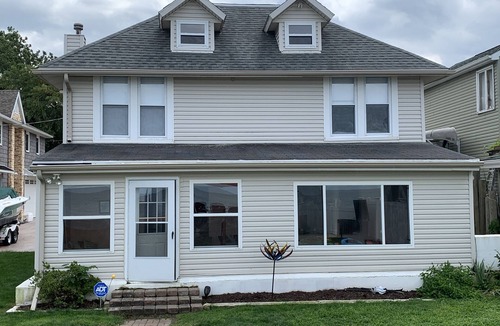 Huron House | Lakeside home with a view of Cedar Point - 4 Bedrooms 2 full Baths