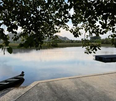 Dodosi Apartment | Lakeside house