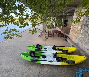 Dodosi Apartment | Lakeside house