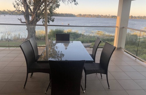 Nagambie House | Lakeside House on Nagambie Lakes