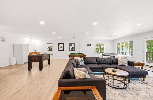 La Follette Apartment | Lakeside Landing · Waterfront w/Private Dock | Deerfield Resort