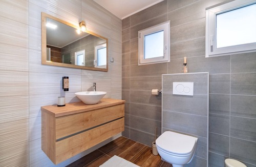 Bled Apartment | Lakeside Living: Modern Apartment Just 400m from Lake Bled