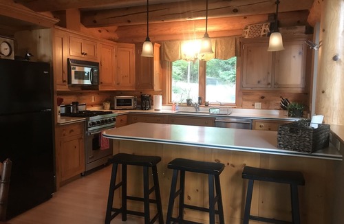 Conover House | Lakeside Lodge Vacation Rental. See discounts below for less than 12 people.