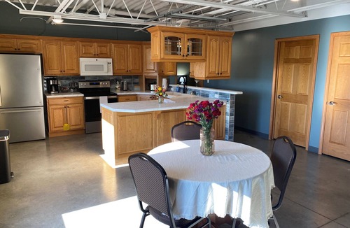 Devils Lake Cabin | Lakeside Lodging @ The Plaza Cozy 2 Bed- 2 Bath Nestled near the Lake Region