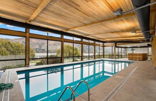 Wanaka Apartment | Lakeside Luxury 2 Bedroom Apartment