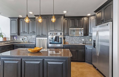 Clear Lake Condo | Lakeside Luxury~ Chic Comfort