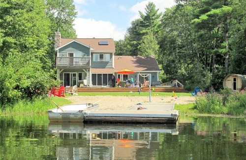 Gravenhurst Cottage | Lakeside Memories Await at Trenanthia's "The OG" Cottage