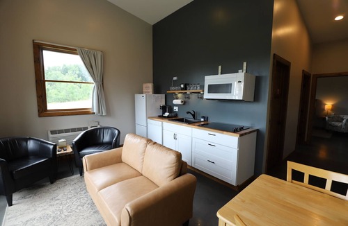 Town of Reading Hotel | Lakeside Resort