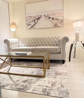 Humber Bay Shores Apartment | Lakeside Retreat