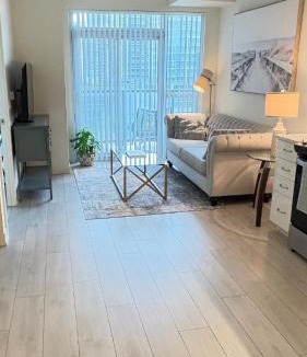 Humber Bay Shores Apartment | Lakeside Retreat