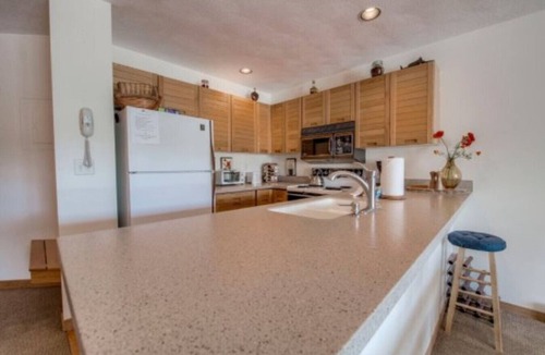 Dillon Condo | Lakeside Retreat with Stunning Views | Hot Tub, Sauna & Steps to Dillon Marina