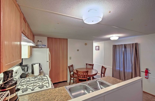 Silver Springs House | Lakeside Silver Springs Cabin w/On-Site Boat Ramp
