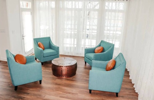 Johnson City House | Lakeside Spacious 5 Bedroom House!