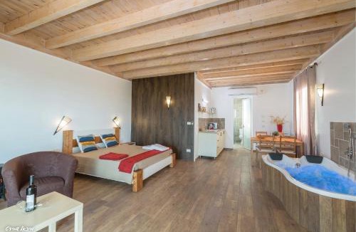 Ne'ot Golan Apartment | Lakeside Terrace
