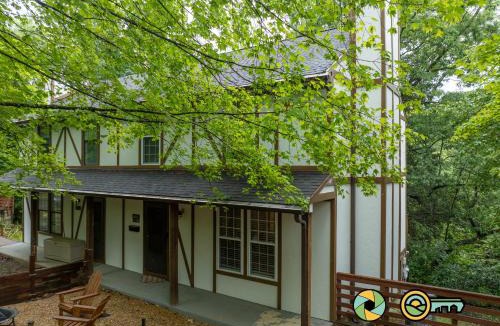 Basye House | Lakeview 10B: Forest Den