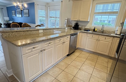 Central Myrtle Beach Condo | Lakeview 3BR Condo, Pool, near Golfing & Beach!