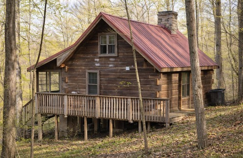 Bellmore Cabin | Lakeview Cabin | Dock, Fire Pit, Screened Porch & Fiber Internet