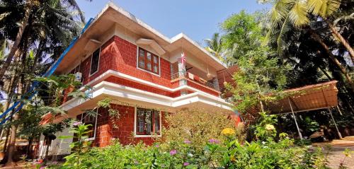 Kasaragod District House | Lakeview homestay