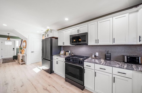 Ashtabula House | Lakeview Modern Stay Near Beaches, GOTL, and Spire