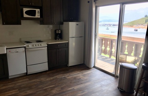 Dillon Condo | Lakeview Mountain Escape