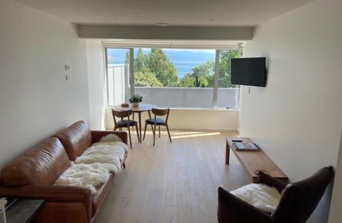 Lake Hawea Apartment | Lakeview