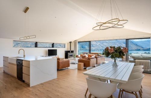 Wanaka Villa | Lakeview on Water Lily