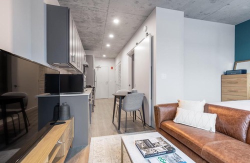 Lake View East Apartment | Lakeview Studio w WD Gym nr Lincoln Park CHI-202
