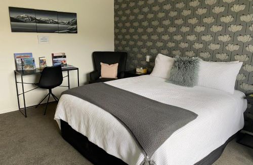 Lowburn House | Lakeview Terrace Accommodation