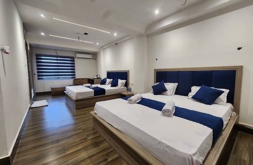 Deoghar Hotel | Lakhdatar Hotel