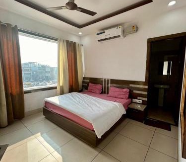 Kurukshetra Hotel | Laksh hotel,Proprietor Dilbag