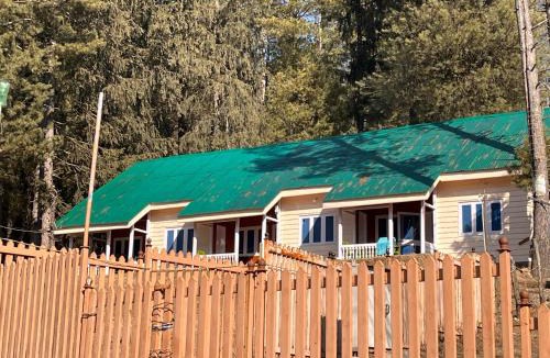 Pahalgam House | Lala Ji coasy cottage