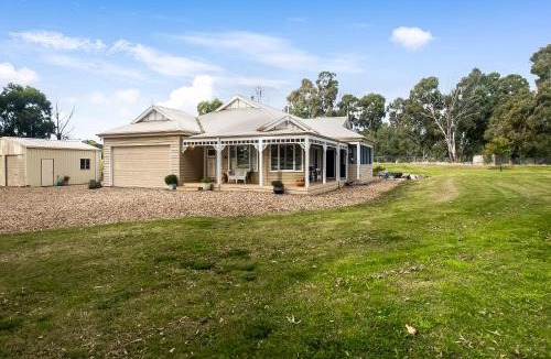Pomonal House | Lallibroch